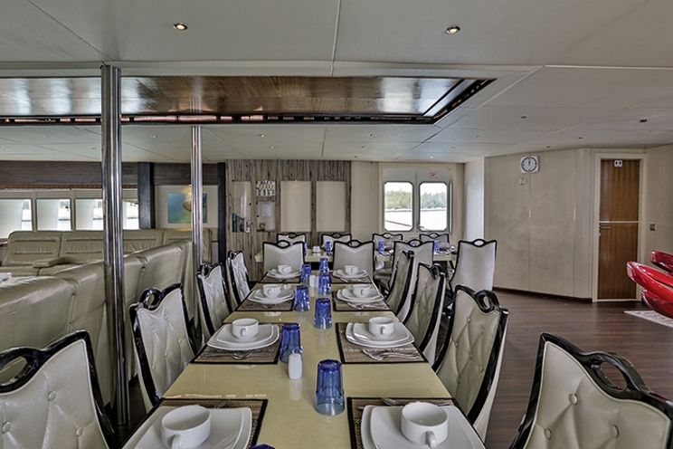 Charter Yacht HONORS LEGACY - 9 Cabins - Maldives,Indian Ocean