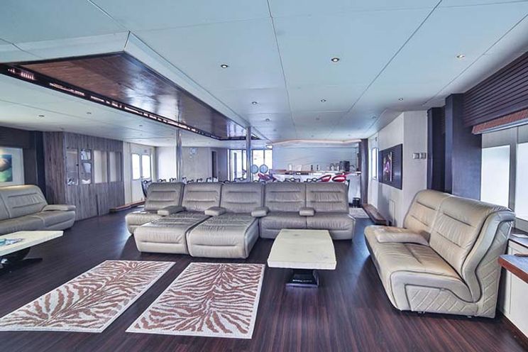 Charter Yacht HONORS LEGACY - 9 Cabins - Maldives,Indian Ocean