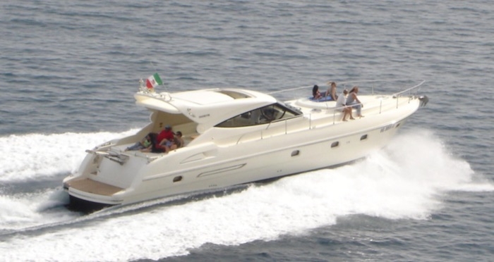 Charter Yacht HOT - Gianetti 58HT- 2 Cabins - Amalfi Coast Day Charter Yacht - Sorrento - Capri - Positano