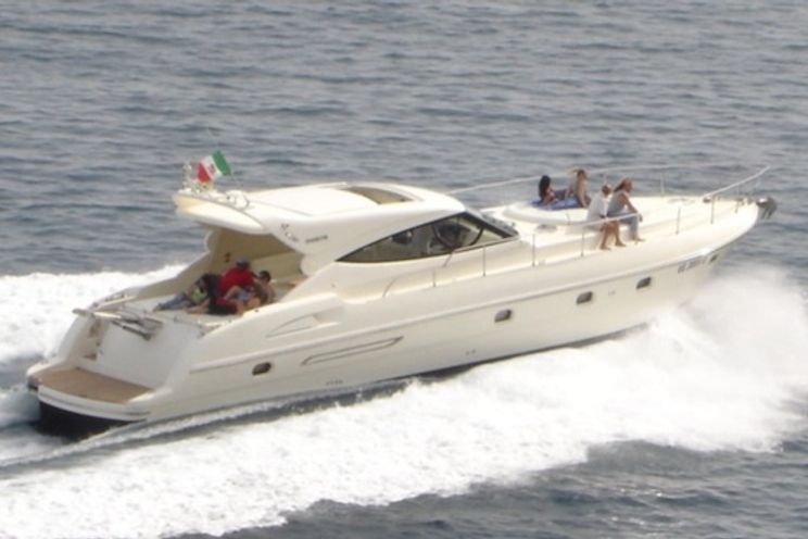 Charter Yacht HOT - Gianetti 58HT- 2 Cabins - Amalfi Coast Day Charter Yacht - Sorrento - Capri - Positano
