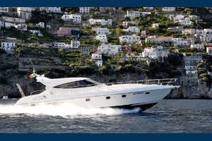 HOT - Gianetti 58HT- 2 Cabins - Amalfi Coast Day Charter Yacht - Sorrento - Capri - Positano