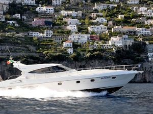HOT - Gianetti 58HT- 2 Cabins - Amalfi Coast Day Charter Yacht - Sorrento - Capri - Positano HOT - Gianetti 58HT- 2 Cabins - Amalfi Coast Day Charter Yacht - Sorrento - Capri - Positano