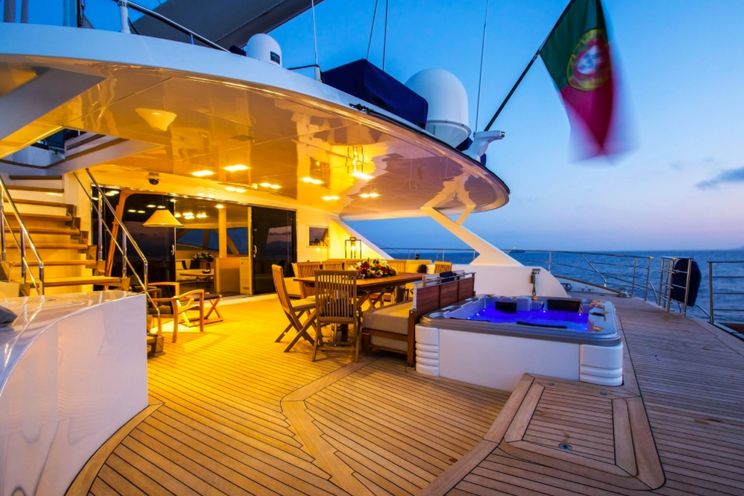 Charter Yacht HUTIANE - 31m Cuneo Marine - 4 Cabins - Monaco - Cannes - St Tropez