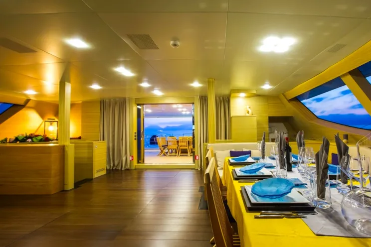 Charter Yacht HUTIANE - 31m Cuneo Marine - 4 Cabins - Monaco - Cannes - St Tropez