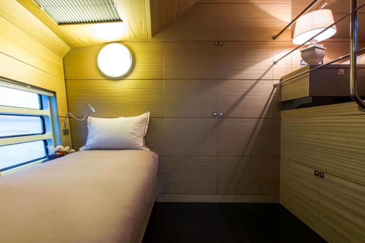 Charter Yacht HUTIANE - 31m Cuneo Marine - 4 Cabins - Monaco - Cannes - St Tropez