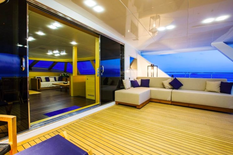 Charter Yacht HUTIANE - 31m Cuneo Marine - 4 Cabins - Monaco - Cannes - St Tropez