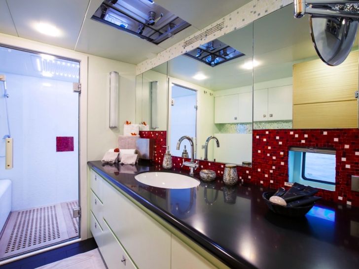 HUTIANE - 31m Cuneo Marine HUTIANE - 31m Cuneo Marine