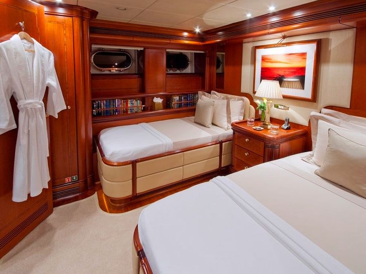 HYPERION - Royal Huisman 47m HYPERION - Royal Huisman 47m