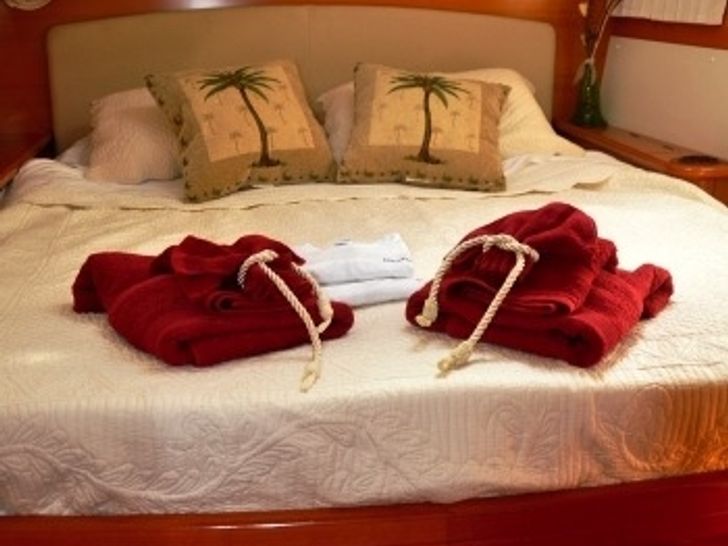 hypnautic_maincabin hypnautic_maincabin
