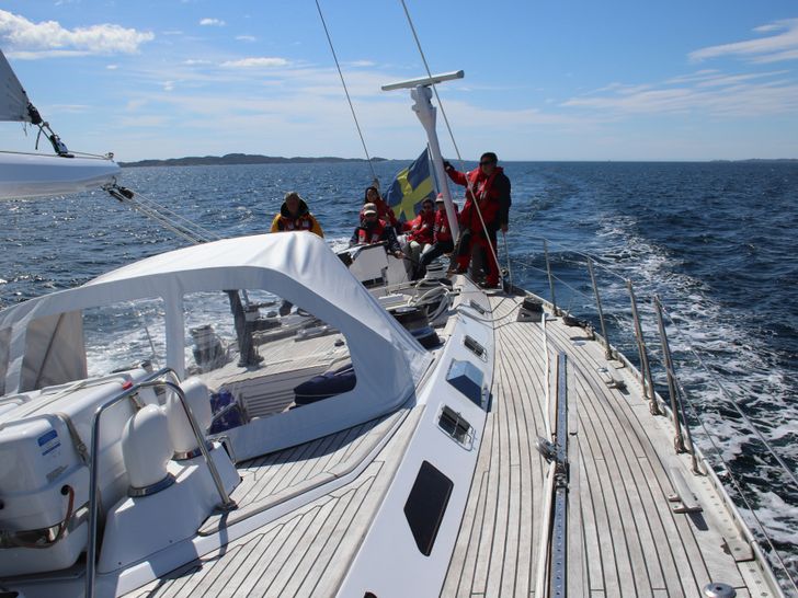 Ichiban Swan 70 from bow Ichiban Swan 70 from bow