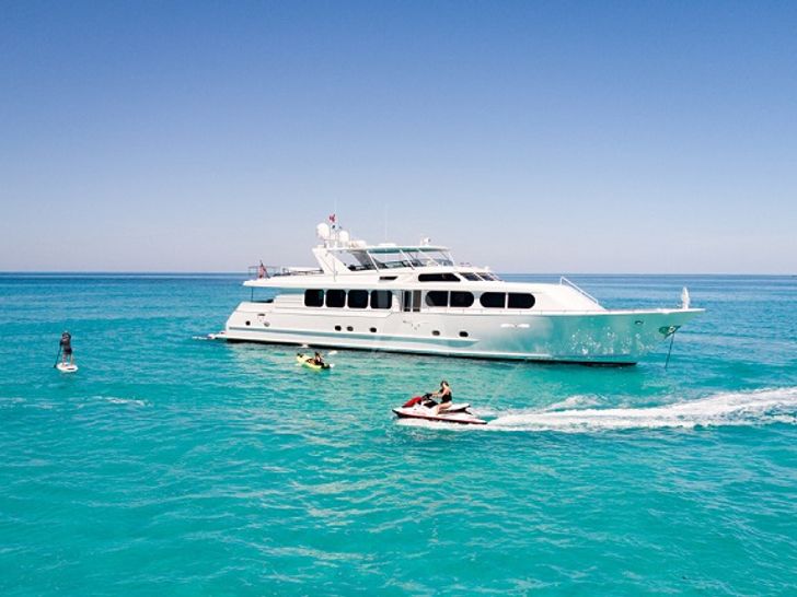 IL CAPO Broward Marine 119 Exterior Profile IL CAPO Broward Marine 119 Exterior Profile