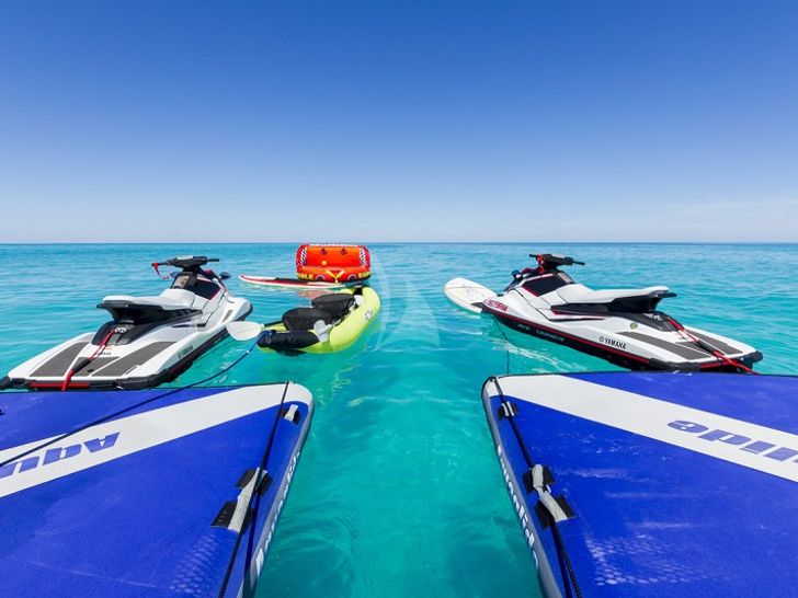 IL CAPO Broward Marine 119 watertoys IL CAPO Broward Marine 119 watertoys