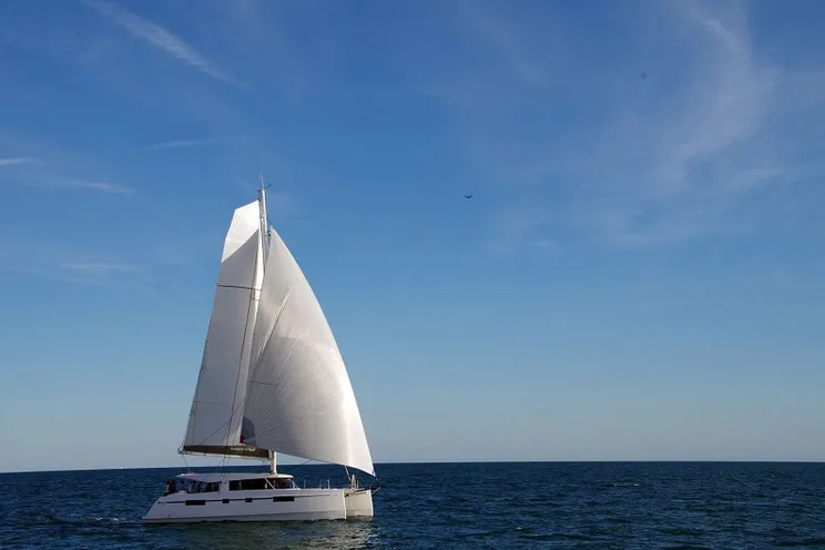 Charter Yacht ILLUSION - Nautitech 46 - 3 Cabins - Martinique - Grenadines - Union Island - St Lucia