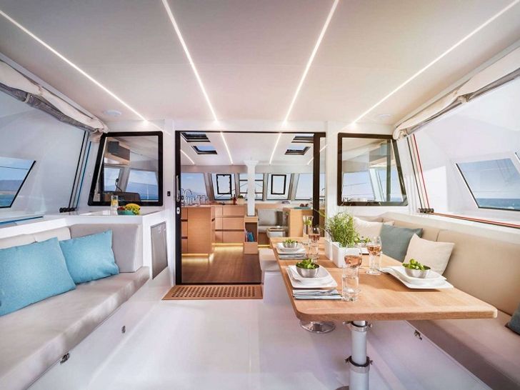 ILLUSION - Aft deck dining area ILLUSION - Aft deck dining area