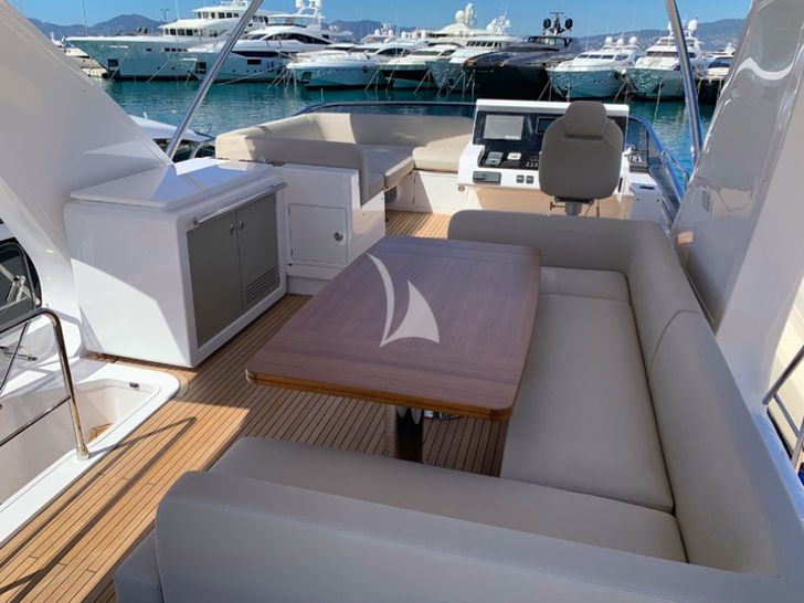 Imagine - Azimut 68 F Imagine - Azimut 68 F