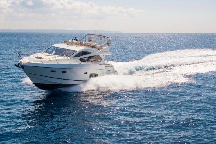 Charter Yacht CARDANO - Sunseeker Manhattan 63 - 4 Cabins - Trogir - Split - Dubrovnik