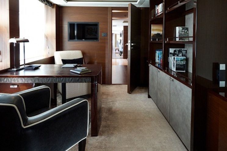 Charter Yacht IMPERIAL PRINCESS BEATRICE - Princess 131 - 5 Cabins - Amalfi Coast - Sicily - Monaco - Cannes - St Tropez