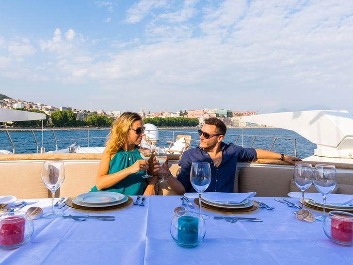 INDIA Benetti 35m Motoryacht Dining INDIA Benetti 35m Motoryacht Dining