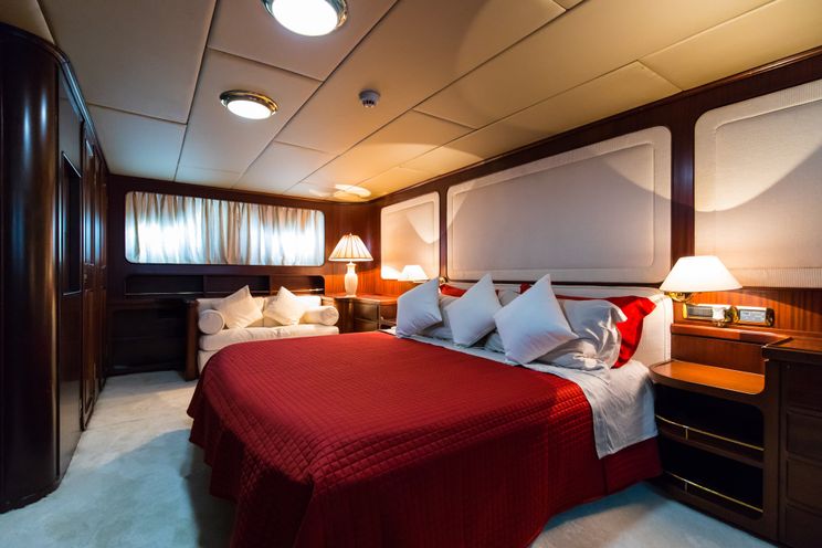 Charter Yacht INDIA - Benetti 35m - 4 Cabins - Naples - Salerno - Amalfi Coast