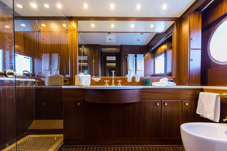Charter Yacht INDIA - Benetti 35m - 4 Cabins - Naples - Salerno - Amalfi Coast
