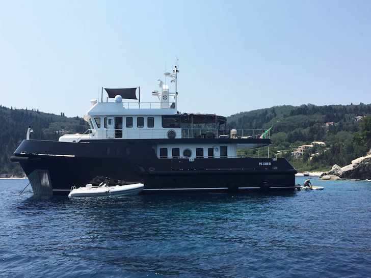 INDIAN Cantieri di Pesaro 26m Motoryacht Running