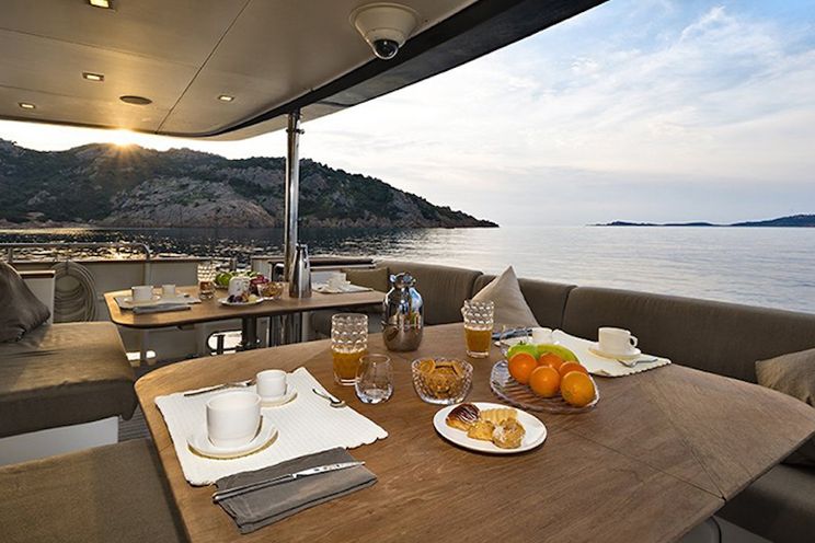 Charter Yacht INDIAN - Cantieri di Pesaro 26m - 4 Cabins - Sardinia - Naples - Pontine Islands - Amalfi Coast - Sicily - Greece