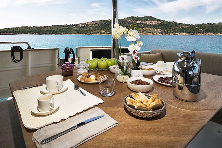 Charter Yacht INDIAN - Cantieri di Pesaro 26m - 4 Cabins - Sardinia - Naples - Pontine Islands - Amalfi Coast - Sicily - Greece