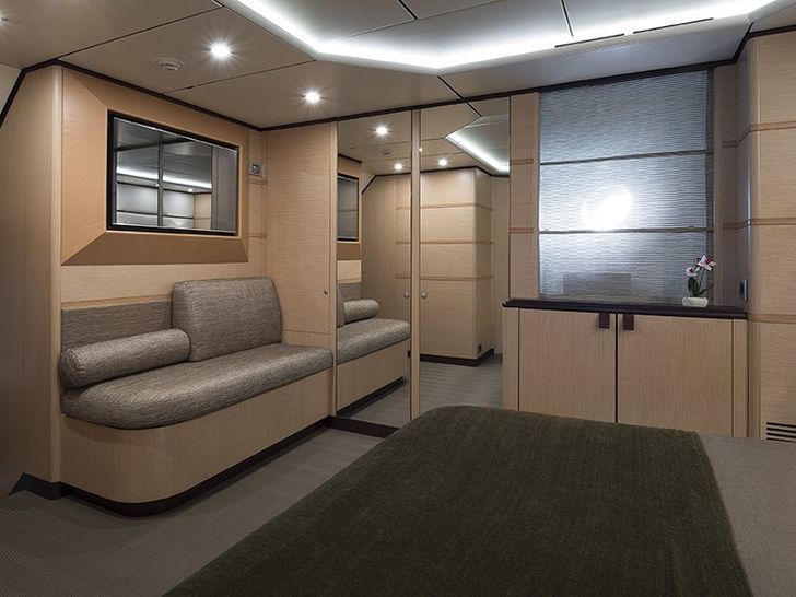 INDIAN Cantieri di Pesaro 26m Motoryacht VIP Cabin Sofa