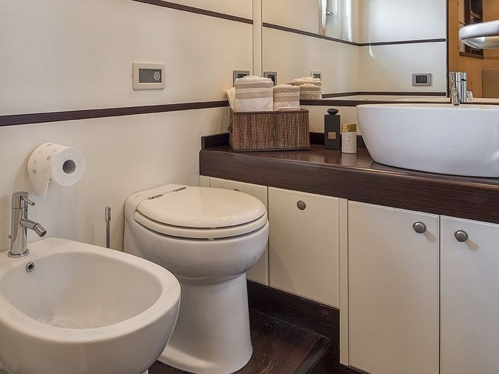INDIAN Cantieri di Pesaro 26m Motoryacht Twin En-suite INDIAN Cantieri di Pesaro 26m Motoryacht Twin En-suite