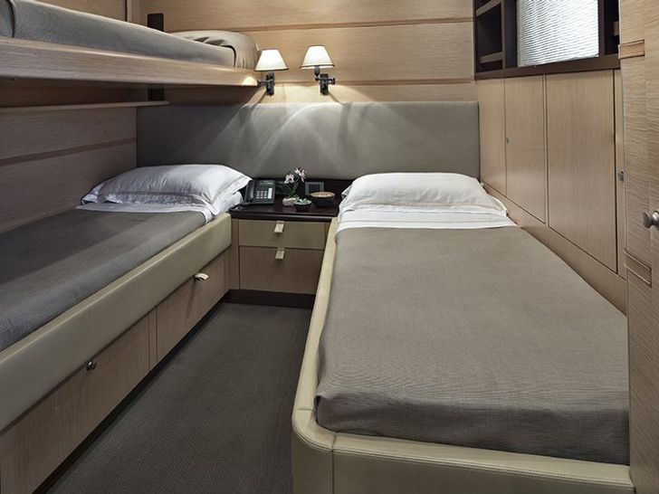 INDIAN Cantieri di Pesaro 26m Motoryacht Twin Cabin Pullman INDIAN Cantieri di Pesaro 26m Motoryacht Twin Cabin Pullman
