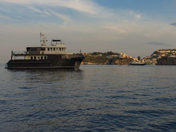 INDIAN Cantieri di Pesaro 26m Motoryacht Running