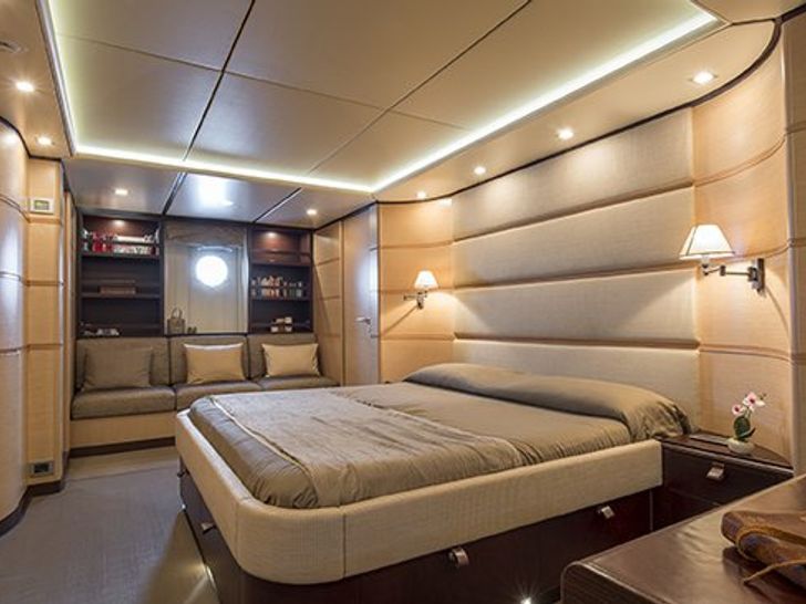 INDIAN Cantieri di Pesaro 26m Motoryacht Master Cabin