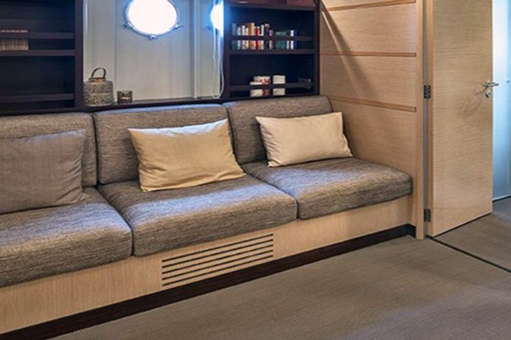 Charter Yacht INDIAN - Cantieri di Pesaro 26m - 4 Cabins - Sardinia - Naples - Pontine Islands - Amalfi Coast - Sicily - Greece