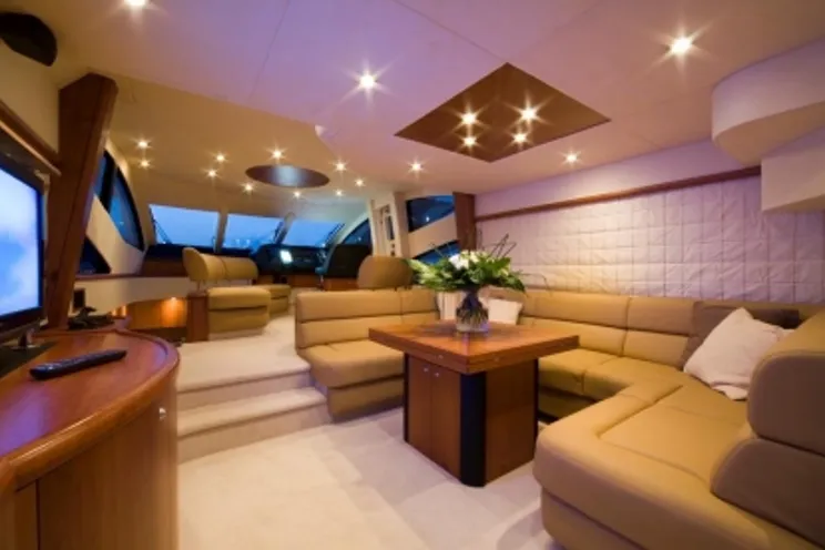 Charter Yacht INDIGO SUN - Sunseeker Manhattan 60 - 3 Cabins - Porto Adriano - Palma de Mallorca - Andratx