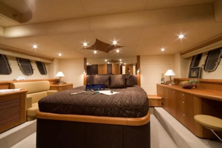 Charter Yacht INDIGO SUN - Sunseeker Manhattan 60 - 3 Cabins - Porto Adriano - Palma de Mallorca - Andratx