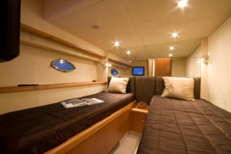 Charter Yacht INDIGO SUN - Sunseeker Manhattan 60 - 3 Cabins - Porto Adriano - Palma de Mallorca - Andratx