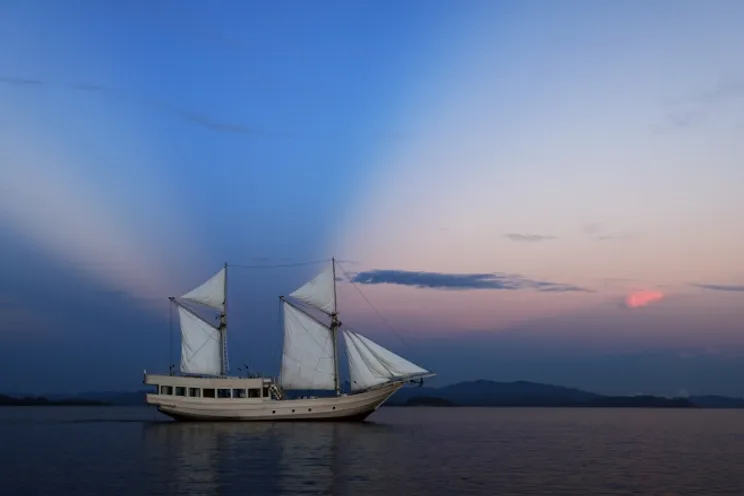 Charter Yacht Indonesian Honeymoon Cruise - 2 guests - Komodo and Raja Ampat,Indonesia