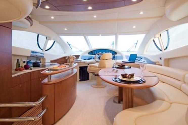 Charter Yacht Intermarine 600 - 2 Cabins - Rio de Janeiro