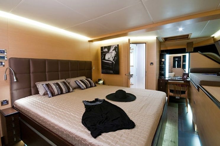 Charter Yacht IPHARRA - Sunreef 102 - 5 Cabins - Amalfi Coast - Split - Kotor - St Tropez - BVI