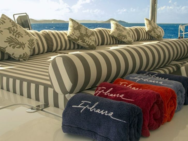 IPHARRA - Sunreef 102 Sun pads IPHARRA - Sunreef 102 Sun pads