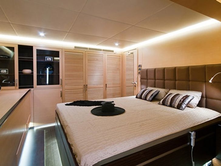 IPHARRA - Sunreef 102 Queen cabin IPHARRA - Sunreef 102 Queen cabin