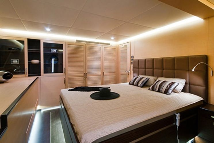 Charter Yacht IPHARRA - Sunreef 102 - 5 Cabins - Amalfi Coast - Split - Kotor - St Tropez - BVI