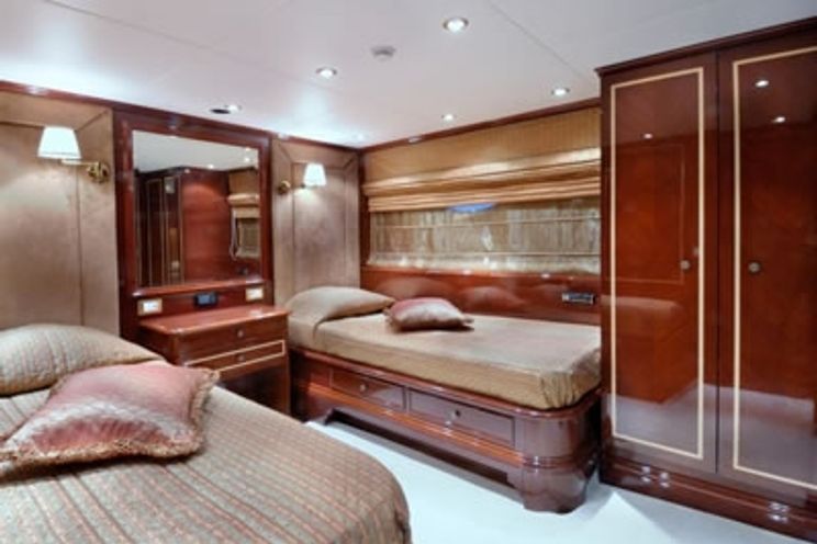 Charter Yacht IRAKLIS L - Custom Build - 6 Cabins - Greece - St Maarten