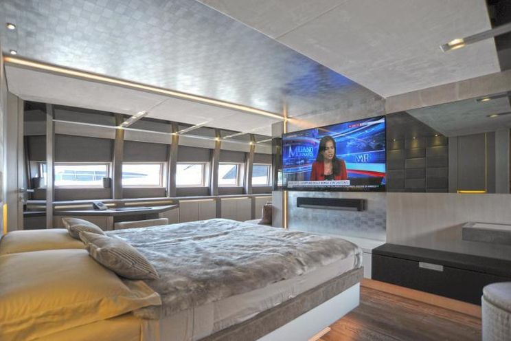 Charter Yacht IROCK - Baglietto 112 - 5 Cabins - Cannes - Monaco - St Tropez - Antibes - Porto Cervo