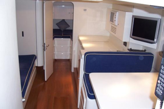 Charter Yacht Itama 38 - 1 Cabin - Amalfi - Capri - Sorrento - Ischia