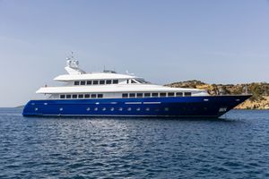 JAAN - Intermarine SPA 138 - 6 Cabins - Santorini- Athens - Dubrovnik - Split JAAN - Intermarine SPA 138 - 6 Cabins - Santorini- Athens - Dubrovnik - Split