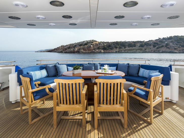 JAAN Intermarine SPA 138 Main Aft JAAN Intermarine SPA 138 Main Aft