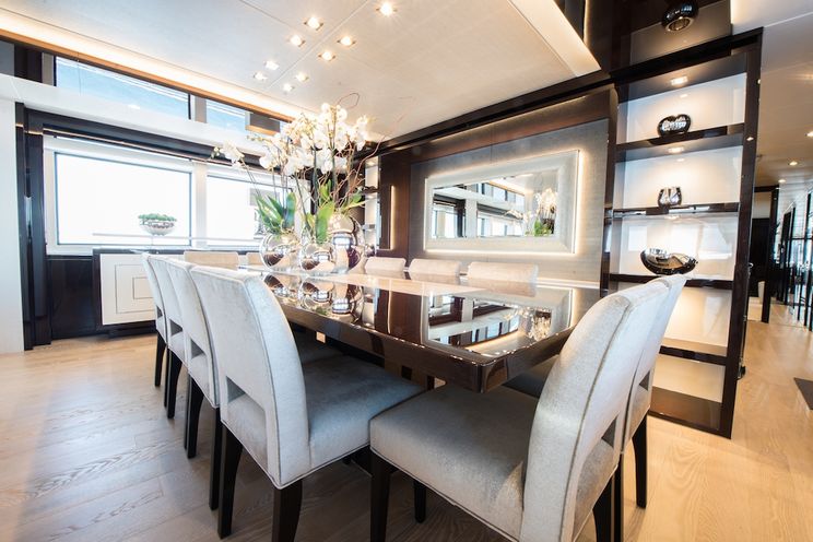 Charter Yacht E-MOTION - Sunseeker 131 Yacht - 5 Cabins - Cannes - Monaco - St Tropez - Antibes