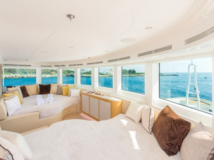 JADE 959 - 52m Jade Yachts JADE 959 - 52m Jade Yachts