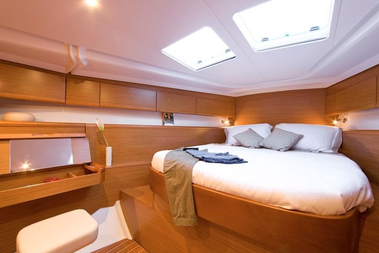 Charter Yacht Jeanneau 50DS - 3 Cabins - Grenada